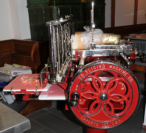 Berkel B110 mit Ablage