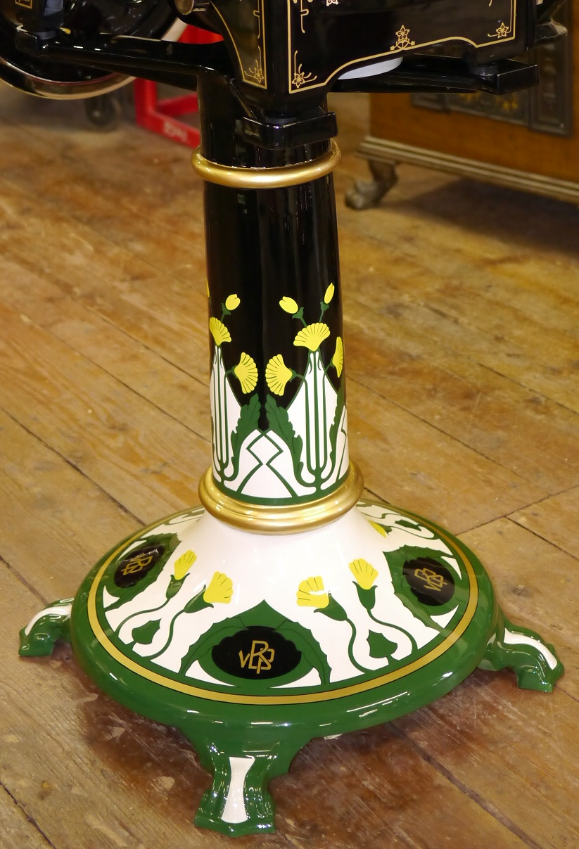 Standfuss Berkel Model L Jugendstilmuster